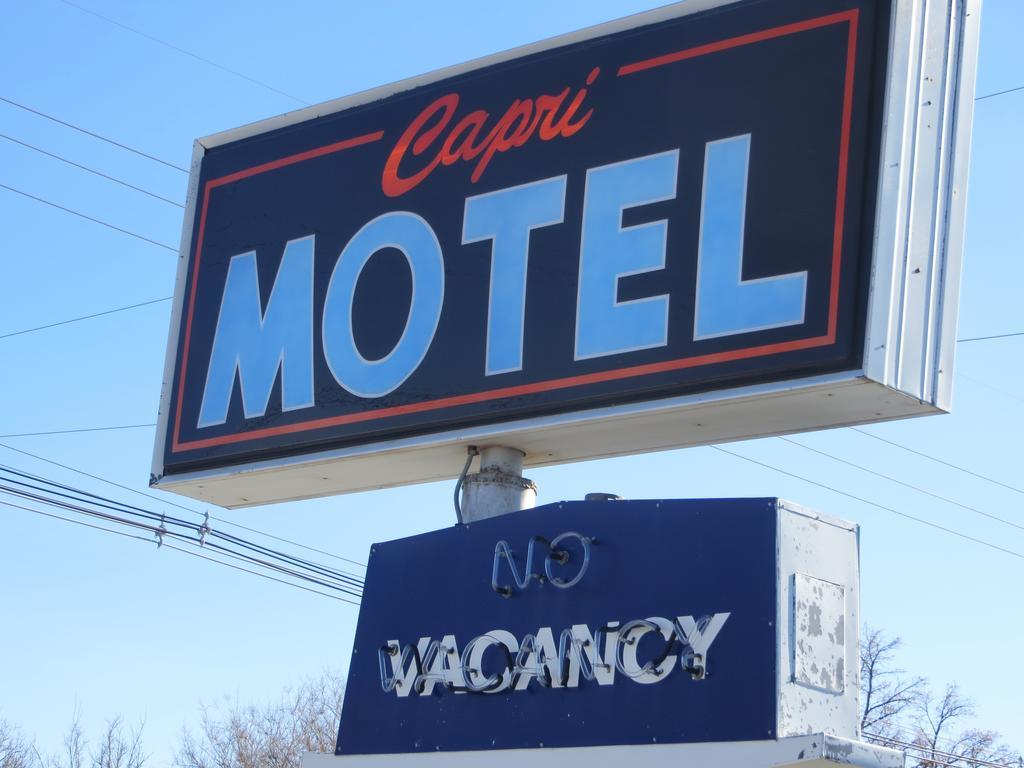 Capri Motel Scottsbluff Bagian luar foto