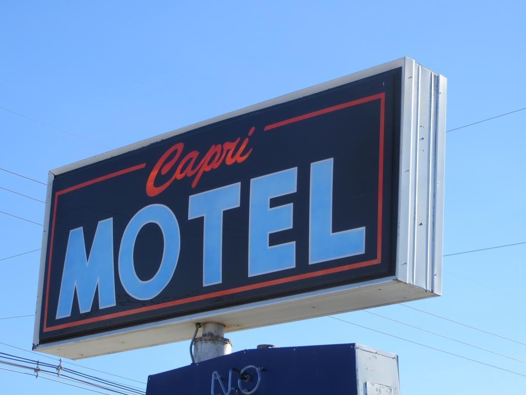 Capri Motel Scottsbluff Bagian luar foto