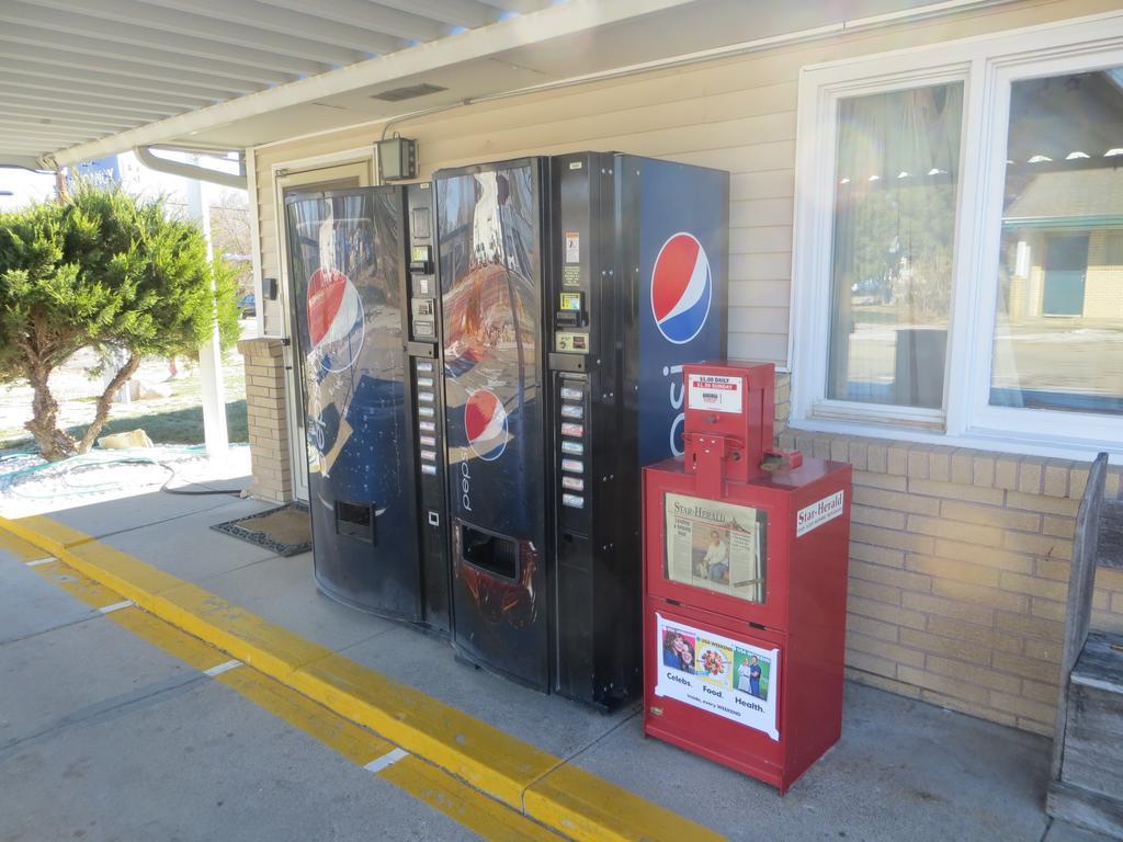 Capri Motel Scottsbluff Bagian luar foto