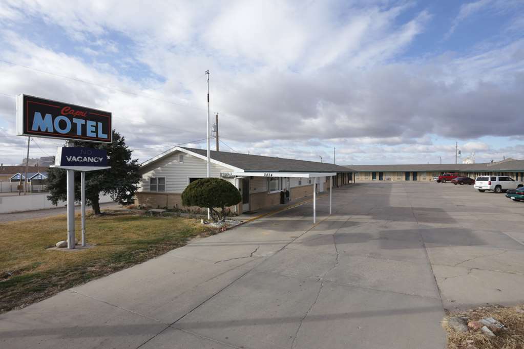 Capri Motel Scottsbluff Bagian luar foto